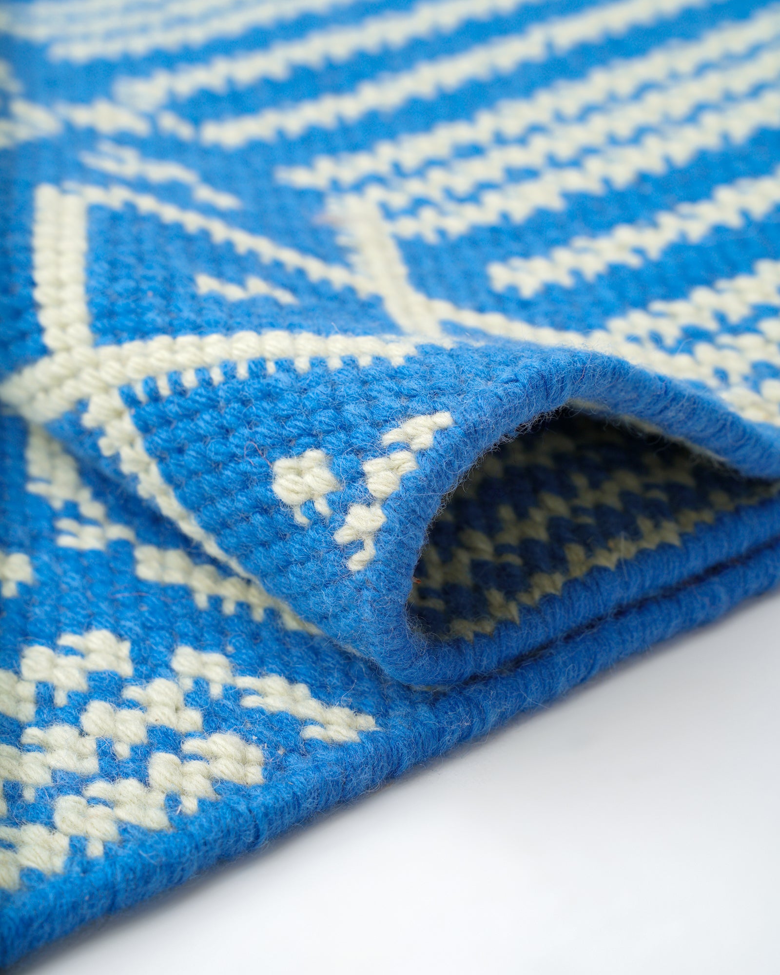Elara Flat Weave Rug 200x300 cm Aiba World