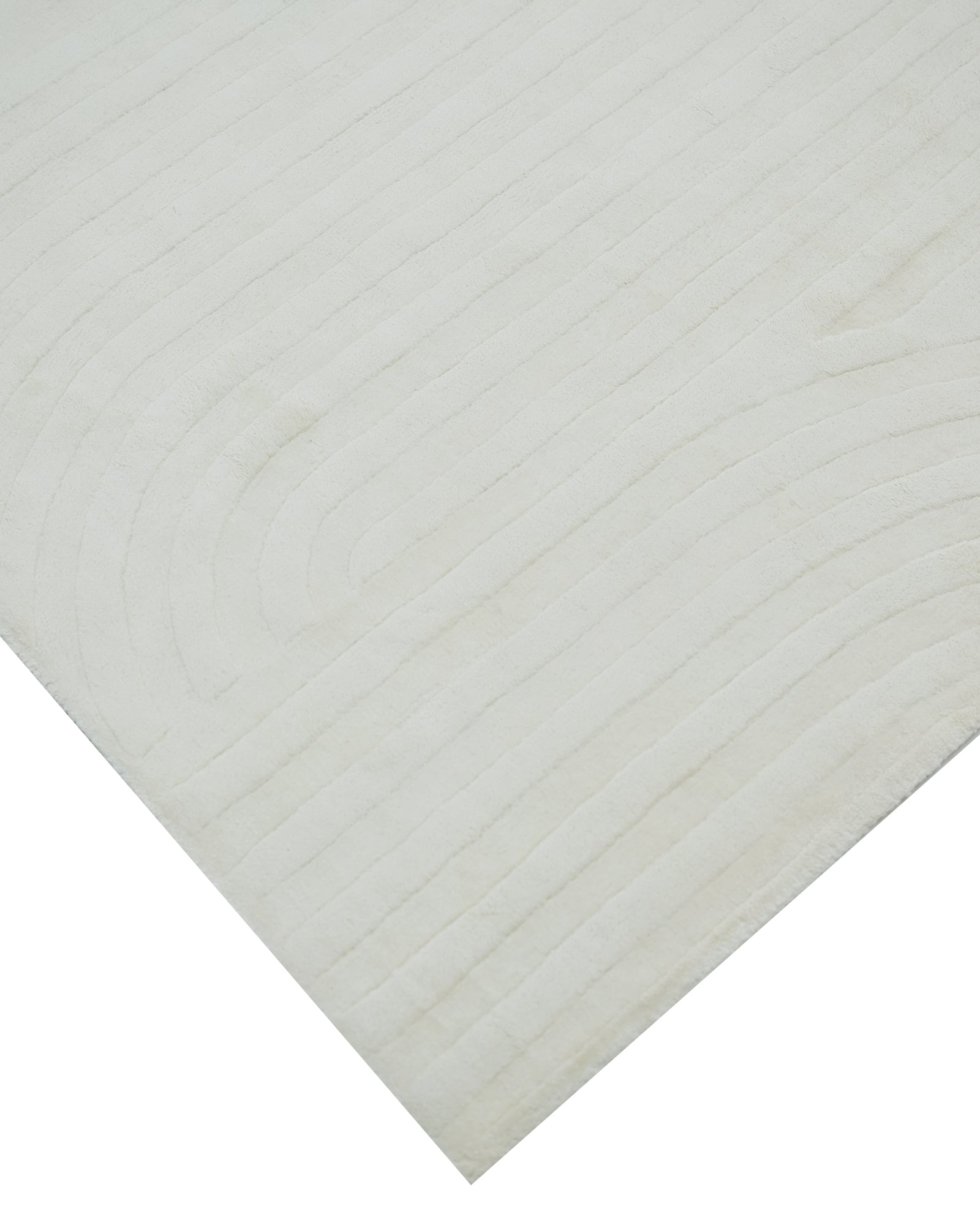 Ivory white carved Meander high-low bamboo silk rug corner detail