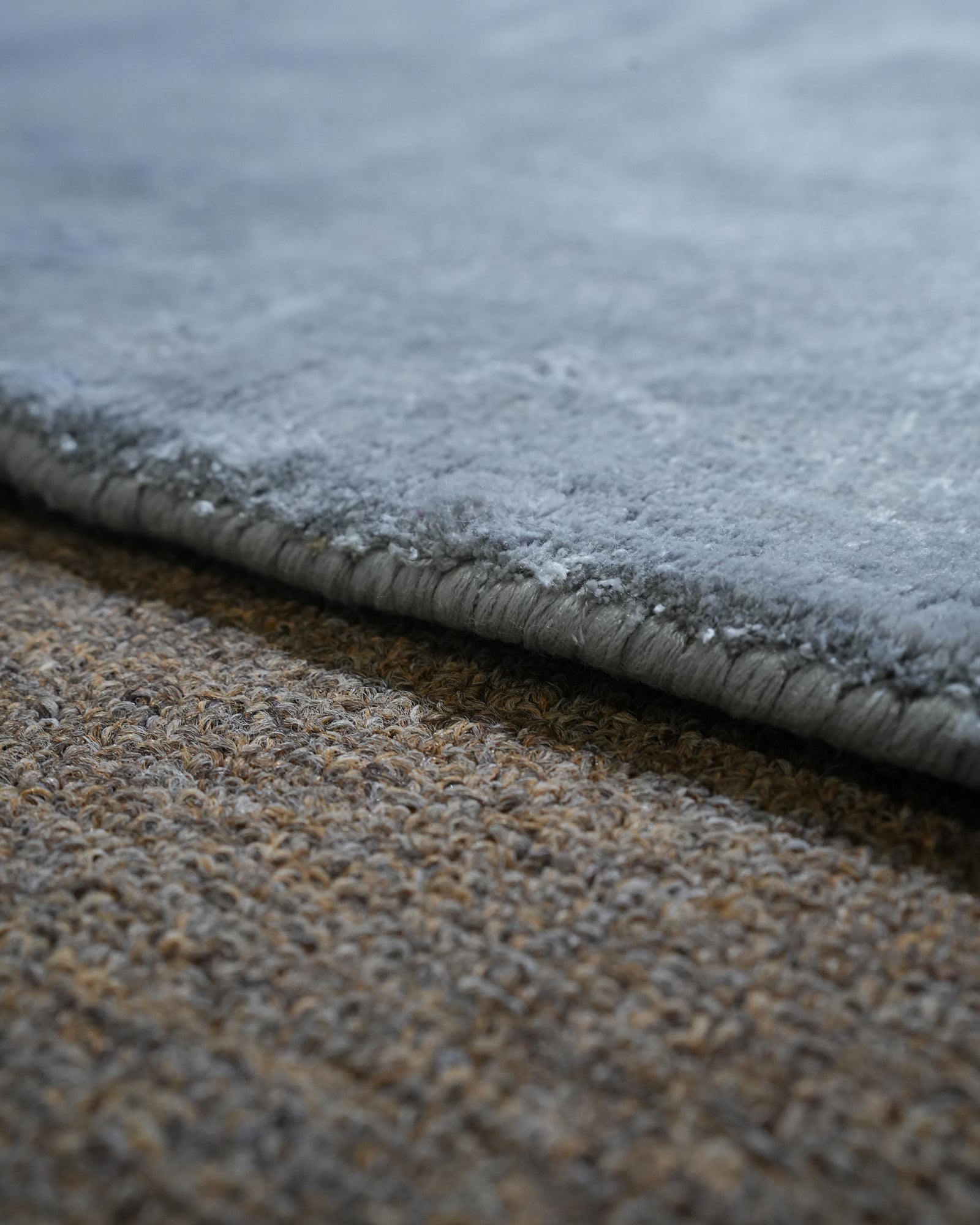 Samaa / Grey Loom-Knotted Bamboo Silk Rug