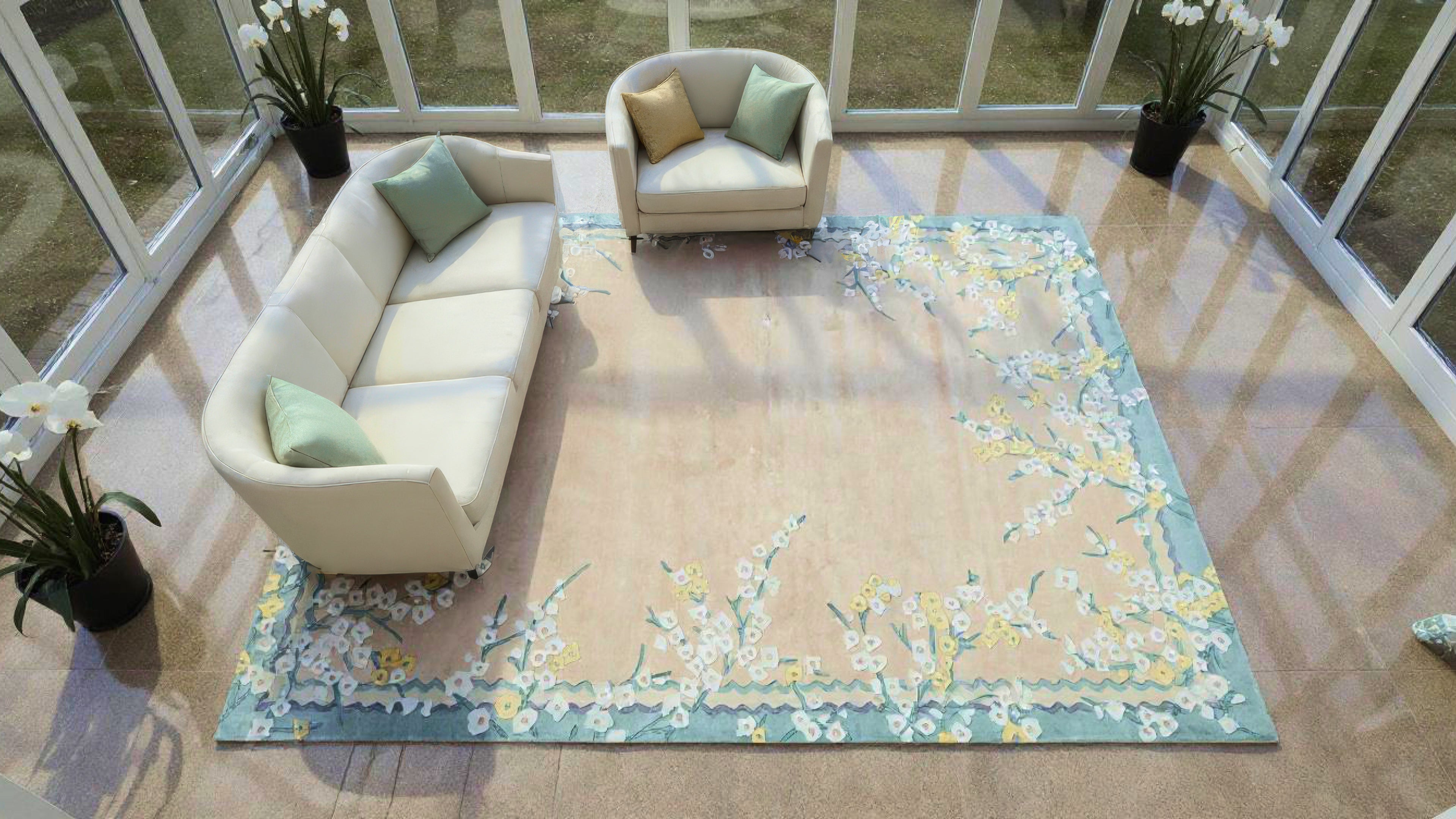 Zehra / Yellow White Floral Hand-Tufted Bamboo Silk Rug