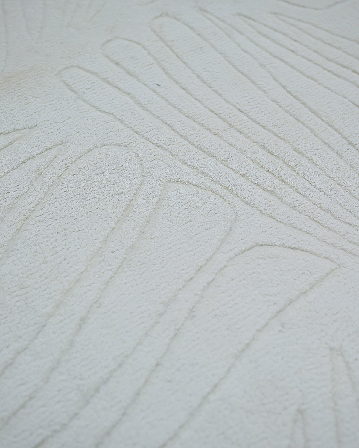 Pure White Tonal Brush-Stroke Hand-Tufted 100% Tencel Rug close-up