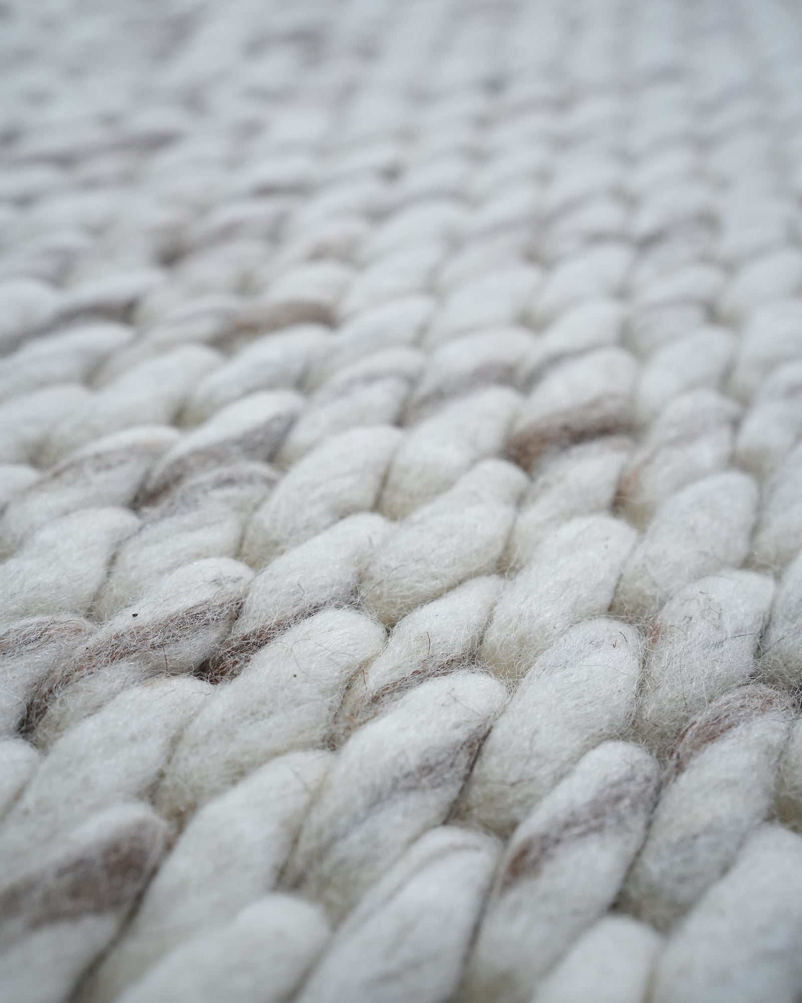 Seher / Solid Cream Handmade Flat Weave New Zealand Wool Rug
