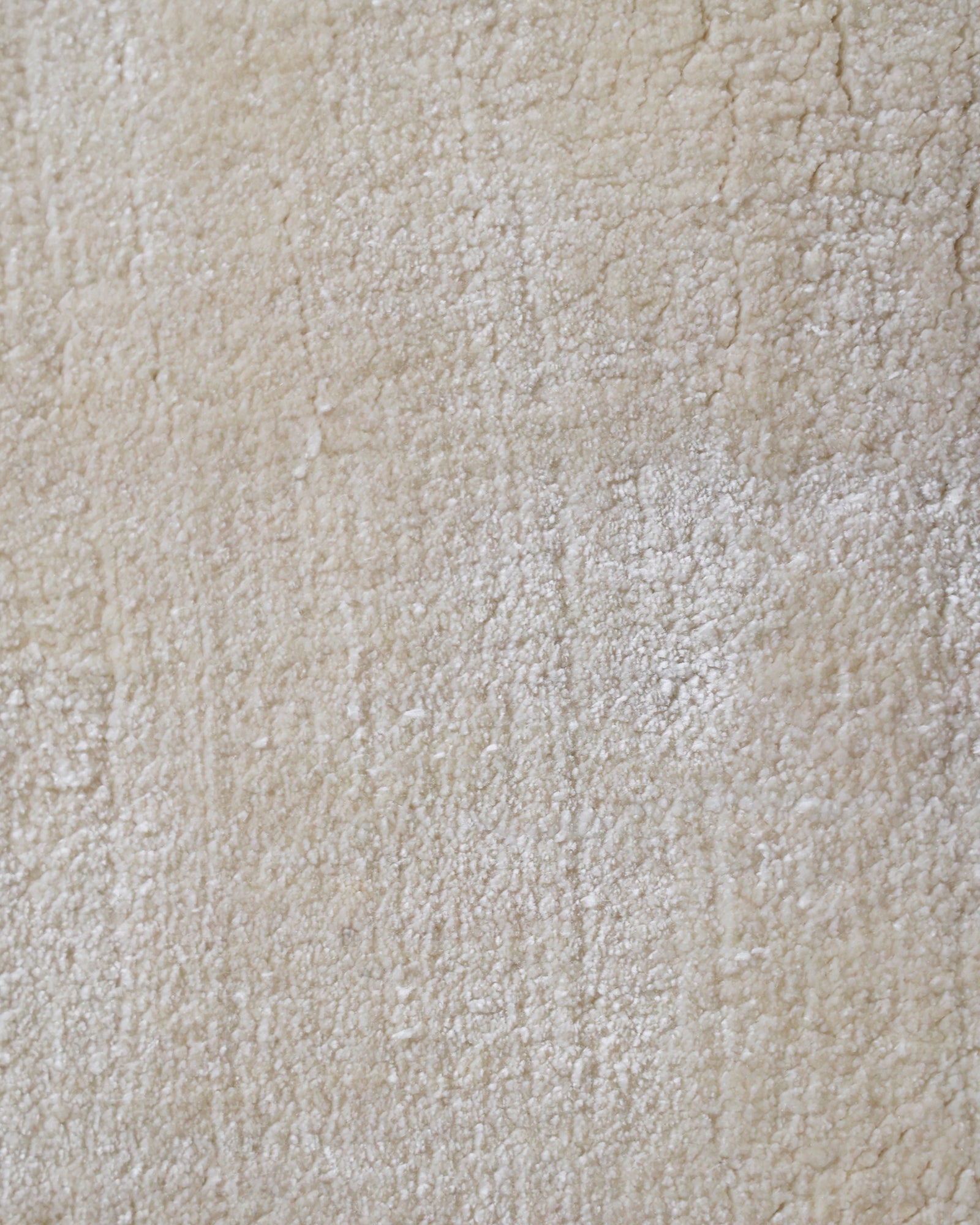 Noor / Ivory Cream Loom-Knotted Bamboo Silk Rug