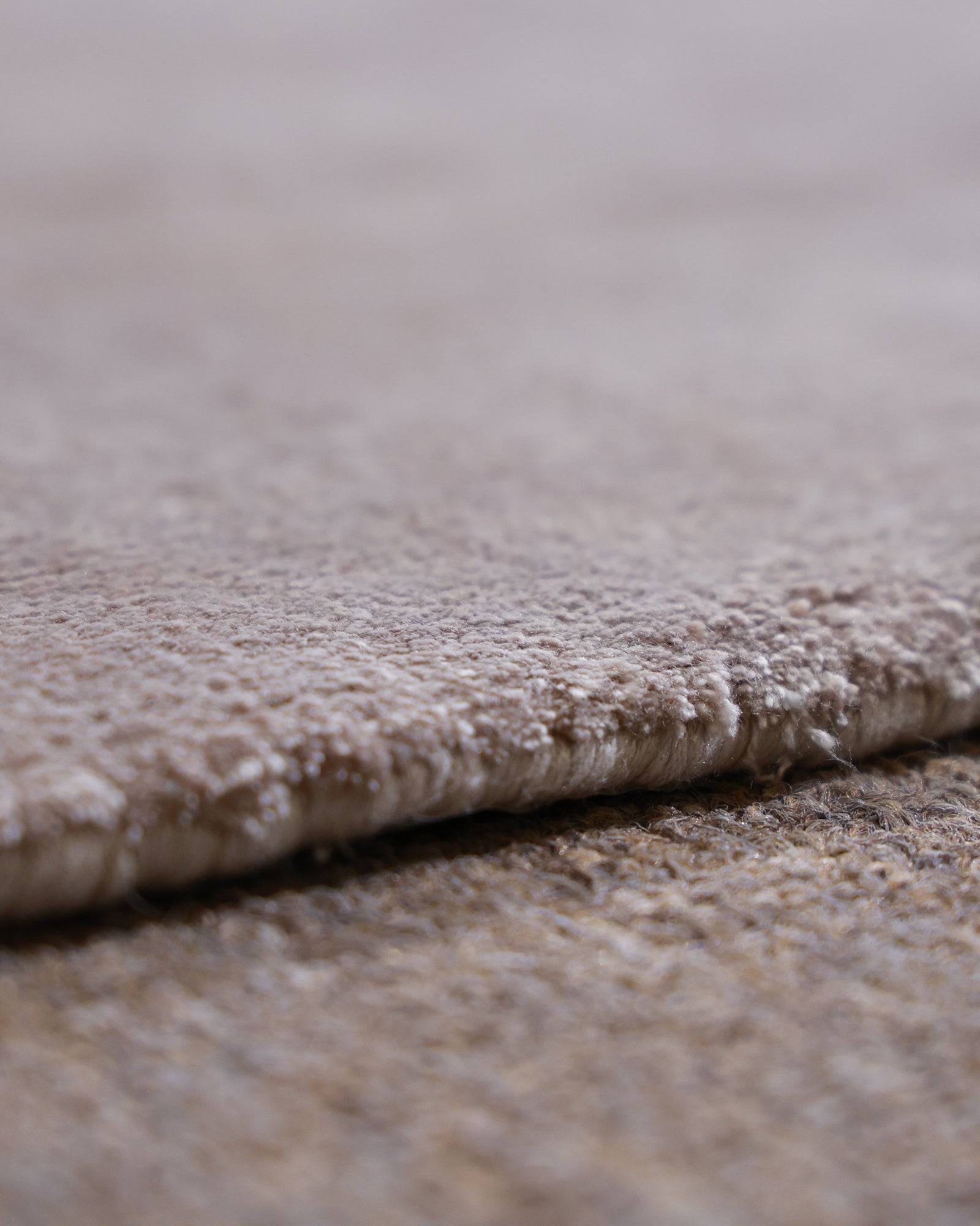 Zarrah / Beige Loom-Knotted Bamboo Silk Rug