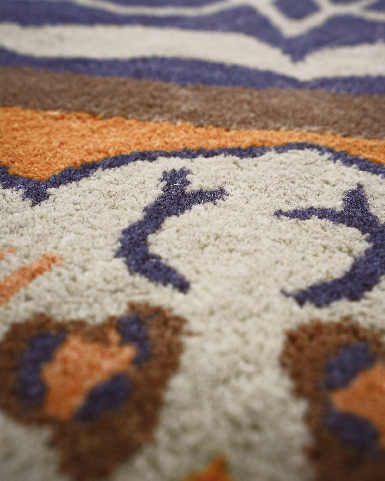 Meher / Traditional Mosaic Hand-Tufted Silk & Wool Blend Rug