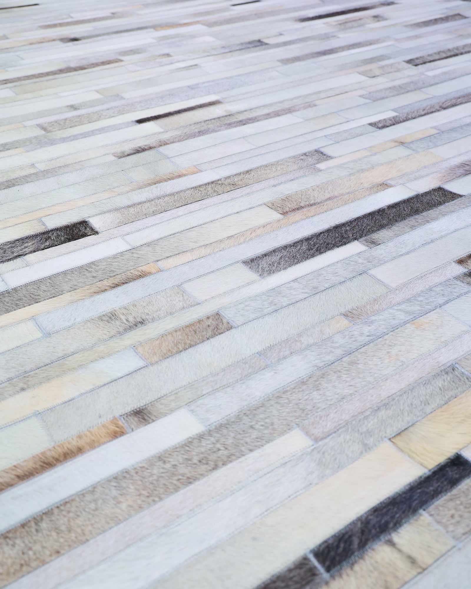 Silsila / Modern Handmade Flat Weave Leather Rug