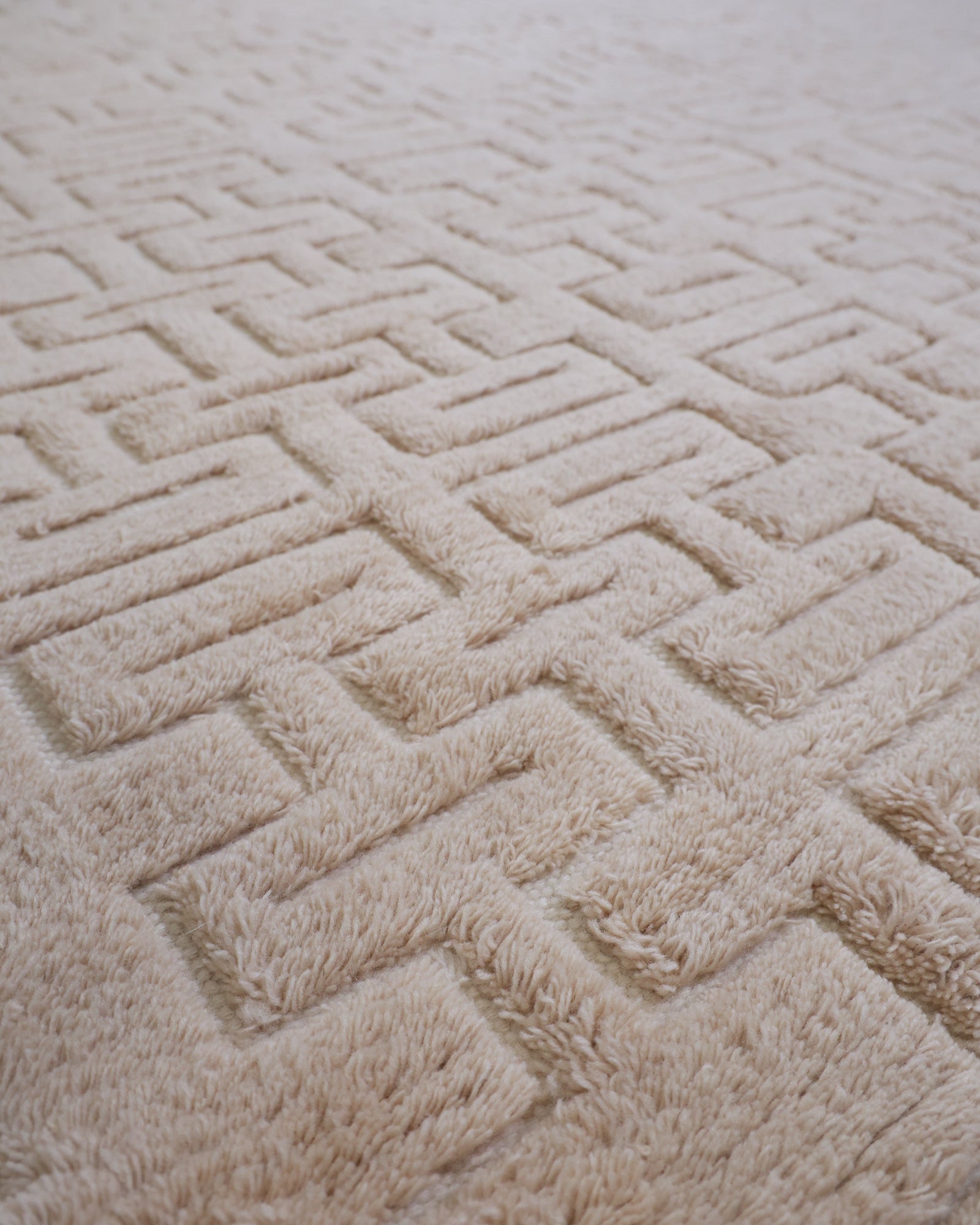 Manzil / Geometric Sand Handmade Flat Weave New Zealand Wool Rug