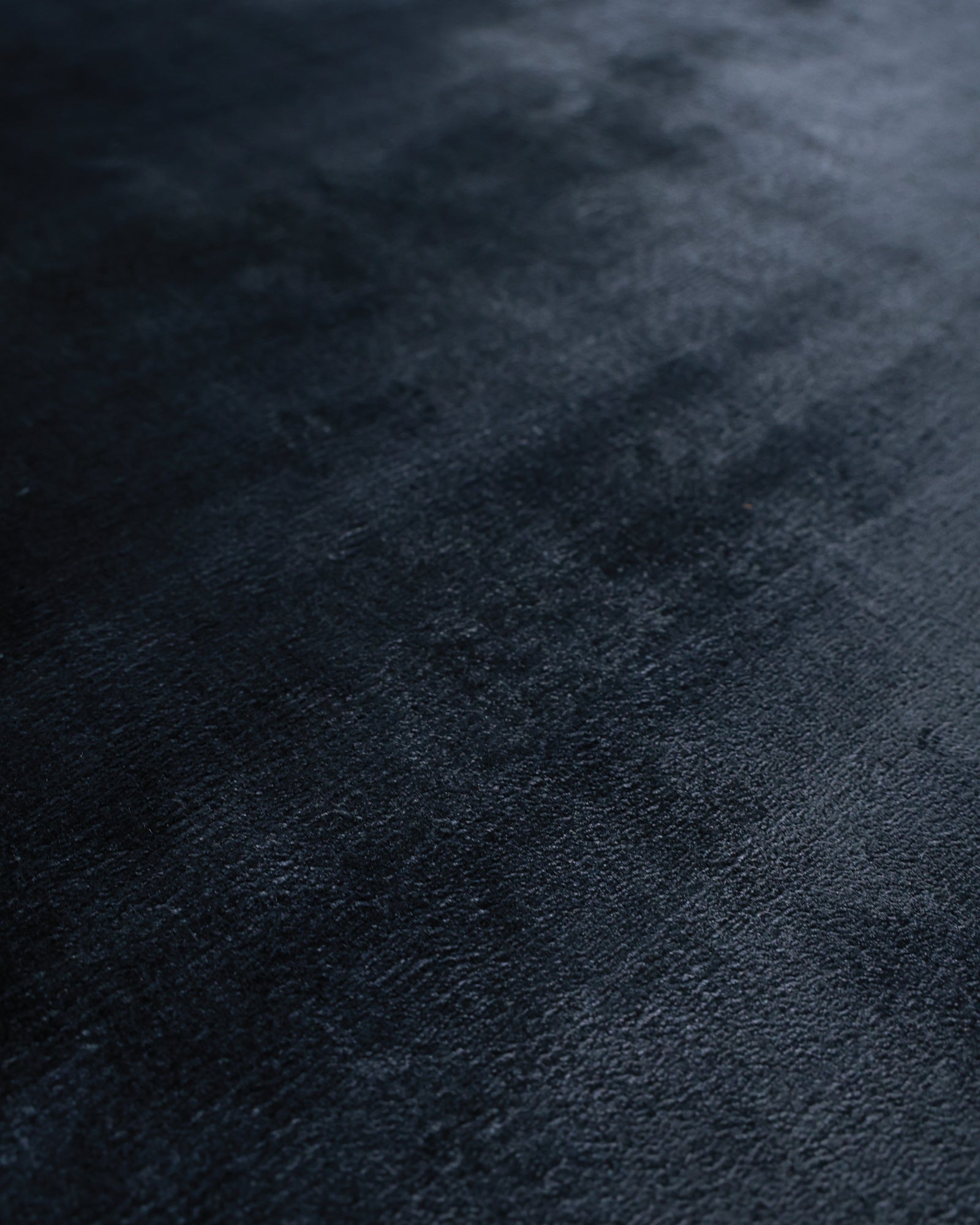 Siyah / Charcoal Black Loom-Knotted Bamboo Silk Rug