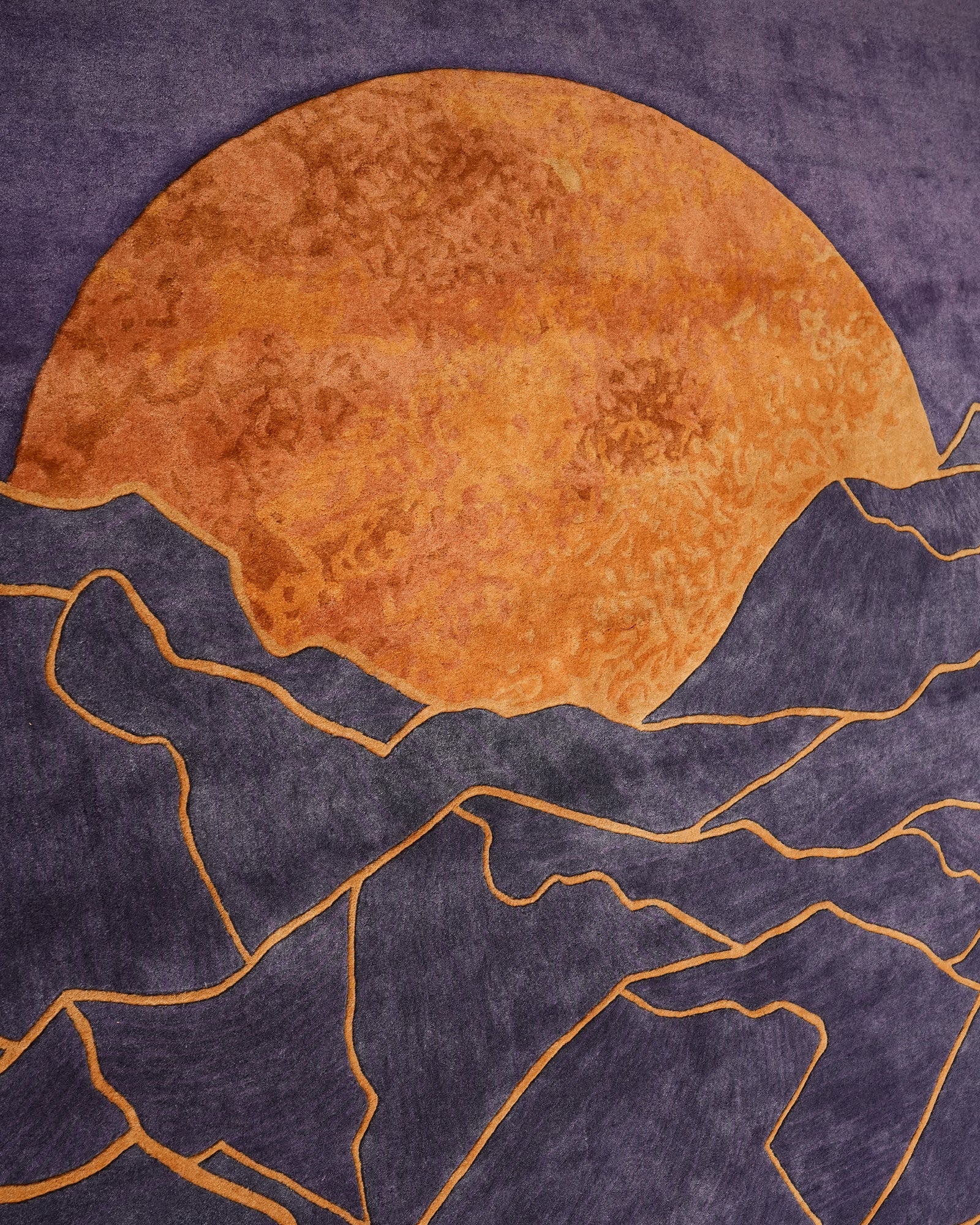 Parvat / Modern Sunset Design Hand-Tufted Silk & Wool Rug
